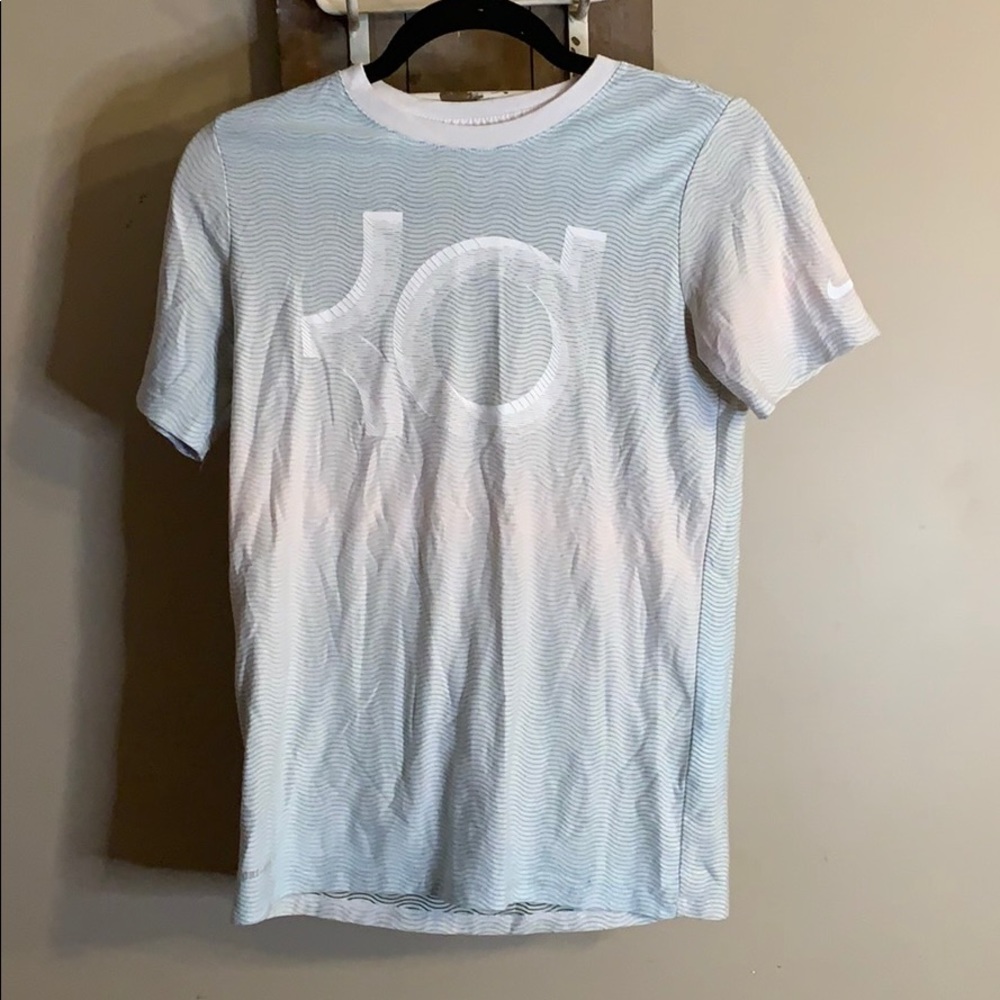 KD dri-fit shirt